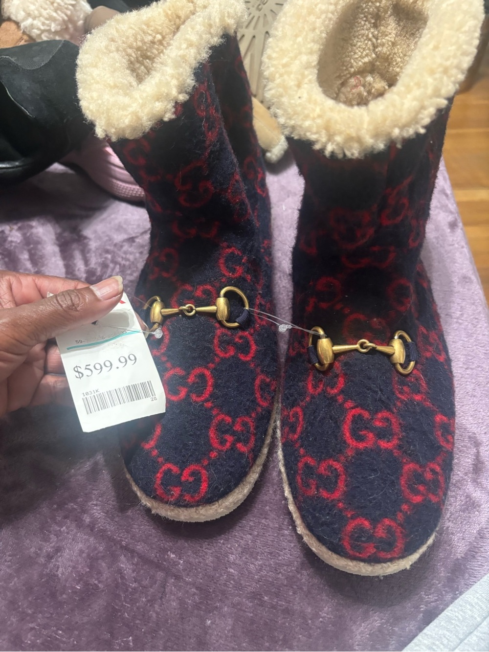 Gucci Navy & Red Wool Slip-On Boots with Cream Shearling Trim - Picture 4 of 14